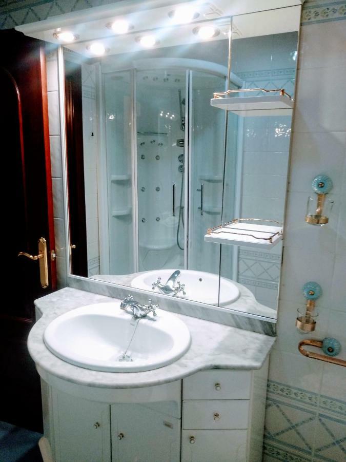 Wish Suite Central De Sevilla Εξωτερικό φωτογραφία